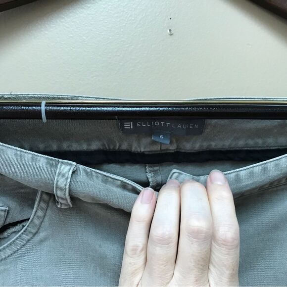 Elliott Lauren Straight Leg Denim Gray Wash Mid Rise Jeans (6) - Picture 4 of 8